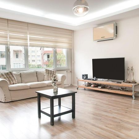 Central And Vibrant Flat With Balcony In Besiktas Istambul Exterior foto