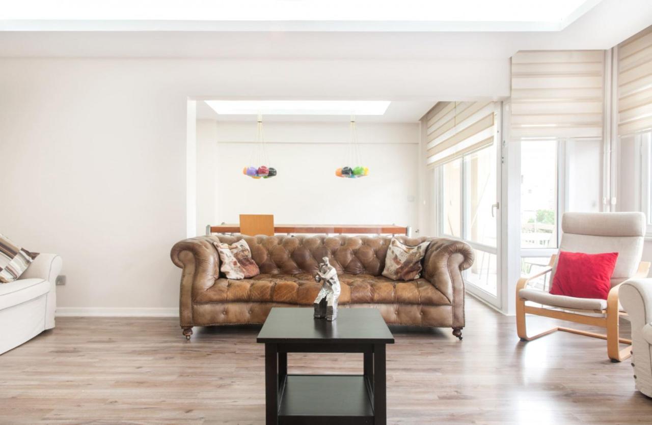 Central And Vibrant Flat With Balcony In Besiktas Istambul Exterior foto